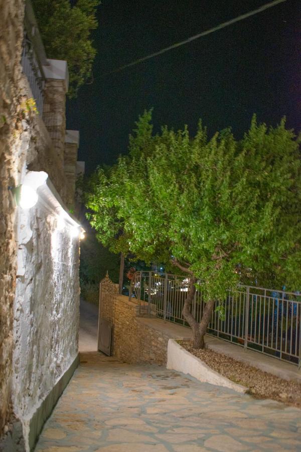 Marea Apartments シミ エクステリア 写真